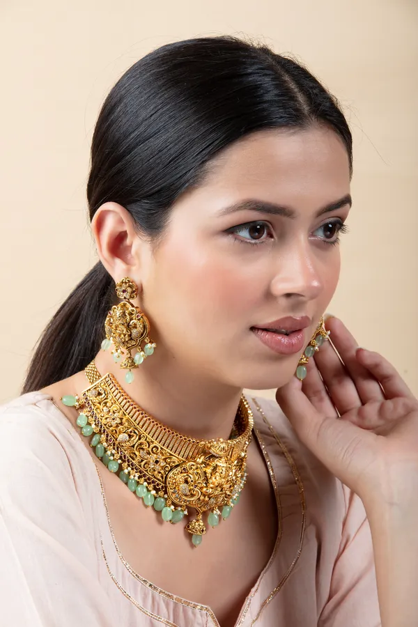 Green_,_Golden_&_White_Metal_Elegant_&_Premium_Earring_&_Necklace_Set_For_Women_&_Girls