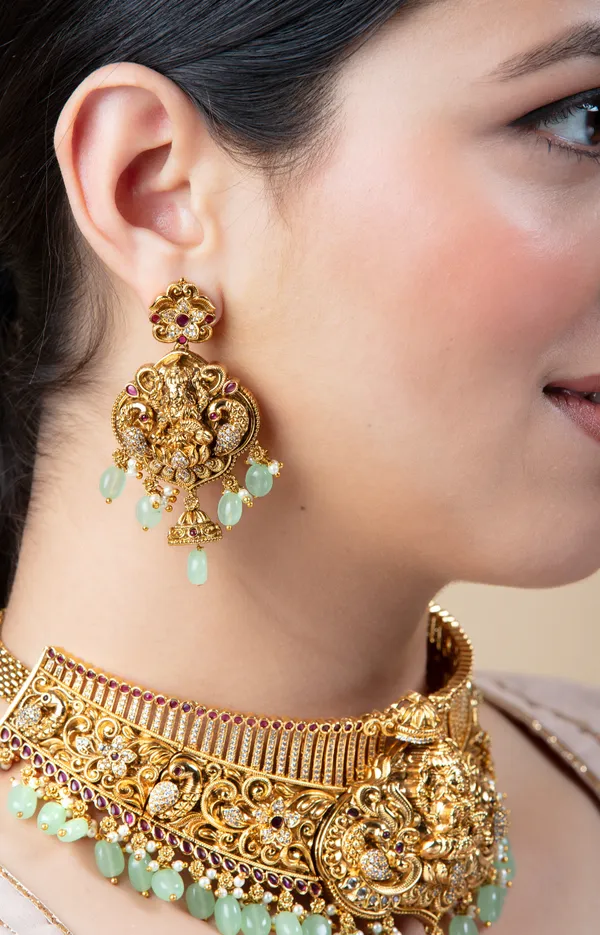 Green_,_Golden_&_White_Metal_Elegant_&_Premium_Earring_&_Necklace_Set_For_Women_&_Girls
