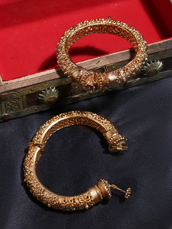 Bangle_Pair_Gold_Plated_For_Women_&_Girls
