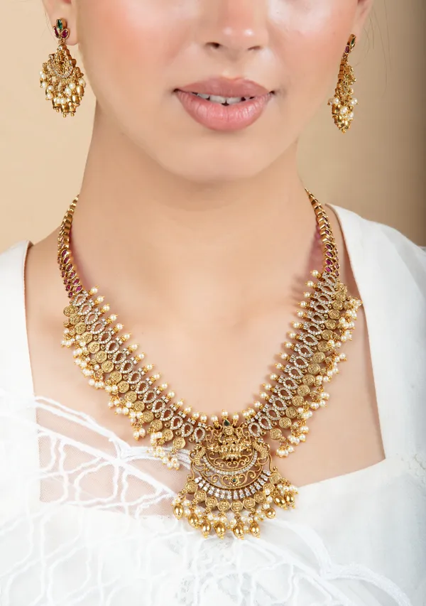 White_,_Golden_&_Silver_Metal_Elegant_&_Premium_Earring_&_Necklace_Set_For_Women_&_Girls