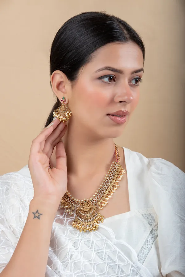 White_,_Golden_&_Silver_Metal_Elegant_&_Premium_Earring_&_Necklace_Set_For_Women_&_Girls