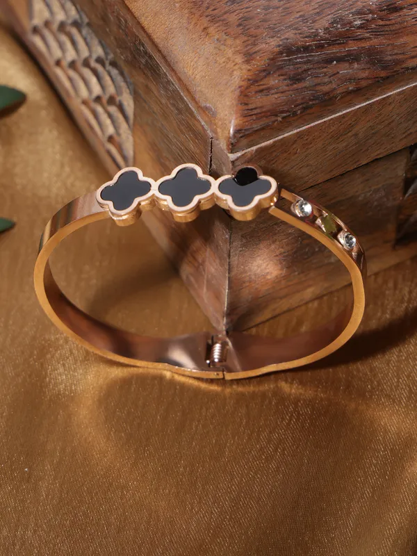 Gold_Plated_Bracelet_&_Premium_Bracelet_For_Women_&_Girls