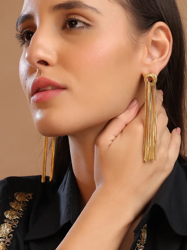 Gold_Plated_style,_bold_and_Stainless_Steelel_earrings_For_Women_&_Girls