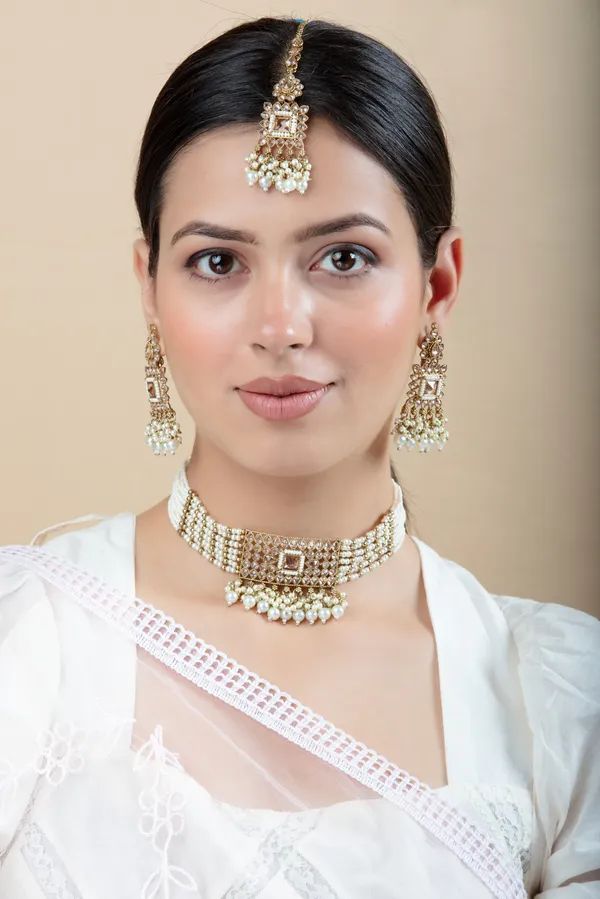 White_&_Pink_Metal_Elegant_&_Premium_Earring_&_Necklace_Set_For_Women_&_Girls