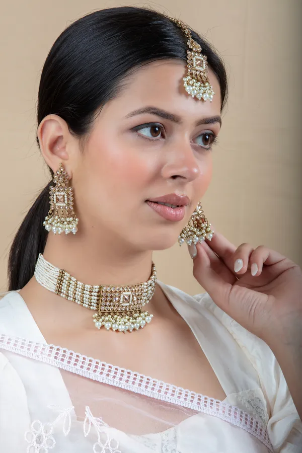 White_&_Pink_Metal_Elegant_&_Premium_Earring_&_Necklace_Set_For_Women_&_Girls