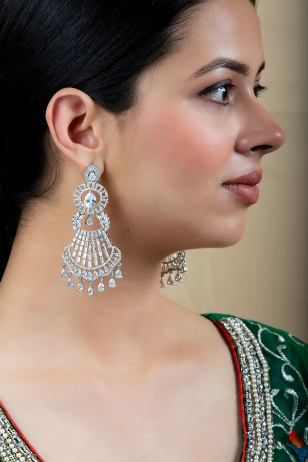 Silver_Metal_Elegant_&_Premium_Earring_For_Women_&_Girls