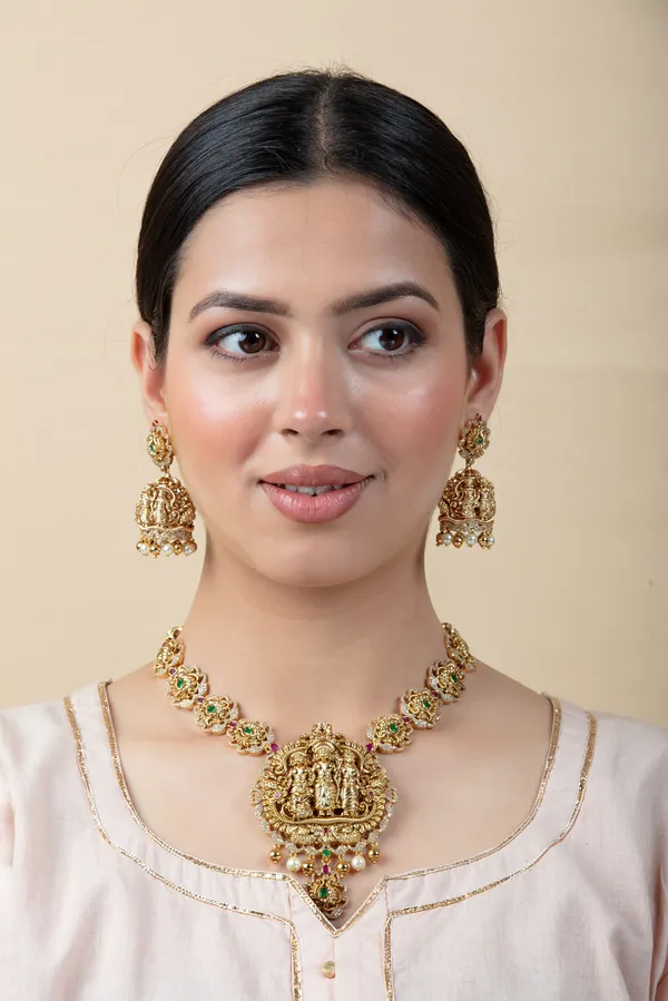 Green_&_White_Metal_Elegant_&_Premium_Earring_&_Necklace_Set_For_Women_&_Girls