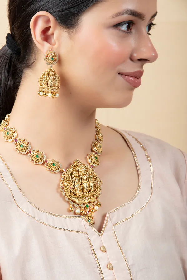 Green_&_White_Metal_Elegant_&_Premium_Earring_&_Necklace_Set_For_Women_&_Girls
