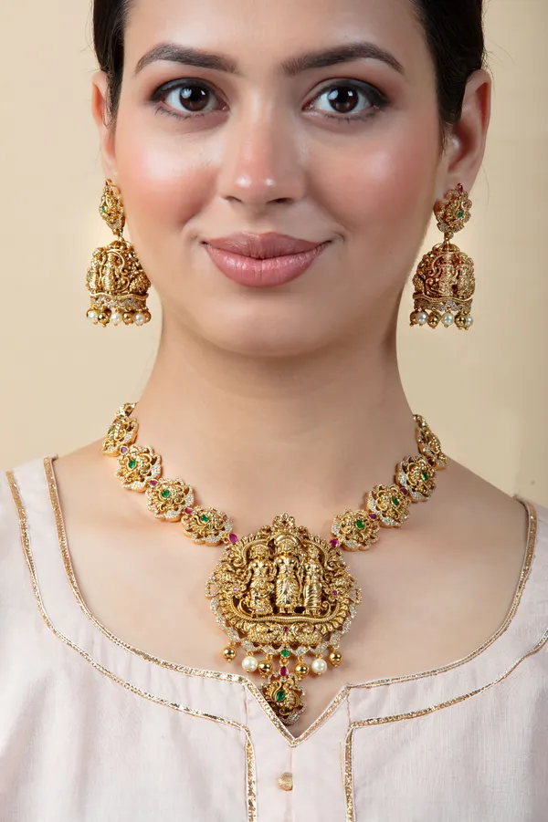 Green_&_White_Metal_Elegant_&_Premium_Earring_&_Necklace_Set_For_Women_&_Girls