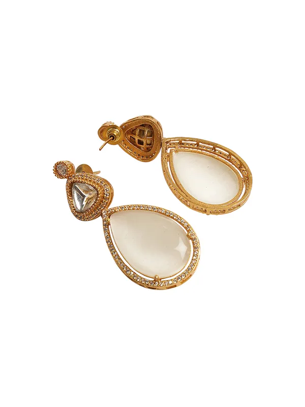 Beautiful_white_and_Pink_bead_Gold_plated_Necklace_with_earrings_for_Women_&_Girls