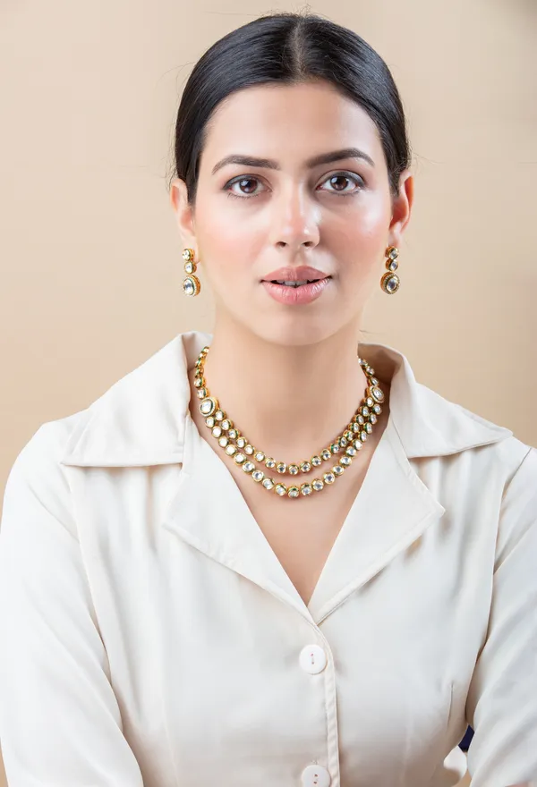 Silver_&_Golden_Metal_Elegant_&_Premium_Earring_&_Necklace_Set_For_Women_&_Girls