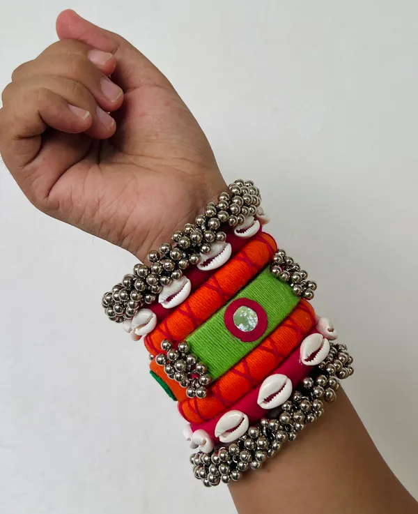 Jhanak_-_Handmade_Bangles_(Stack_of_7_)