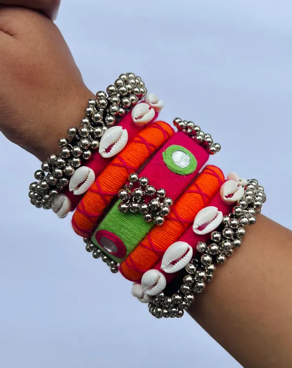 Jhanak_-_Handmade_Bangles_(Stack_of_7_)