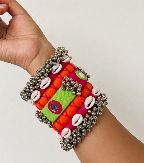 Jhanak_-_Handmade_Bangles_(Stack_of_7_)