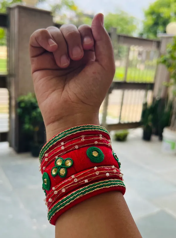 Sindoori_-_Handmade_Bangles_(Stack_of_5)