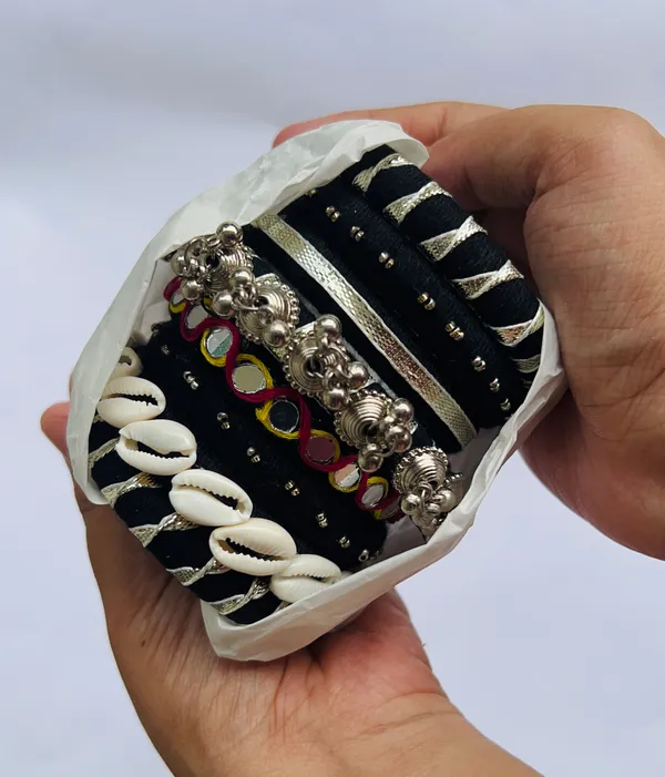 Adaa_-_Handmade_Bangles_(Stack_of_8)