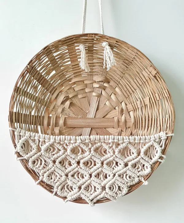 Off-White_Tulip_Handmade_Cotton_Macrame_Basket_for_Plants,_Garden_&_Home_Decor
