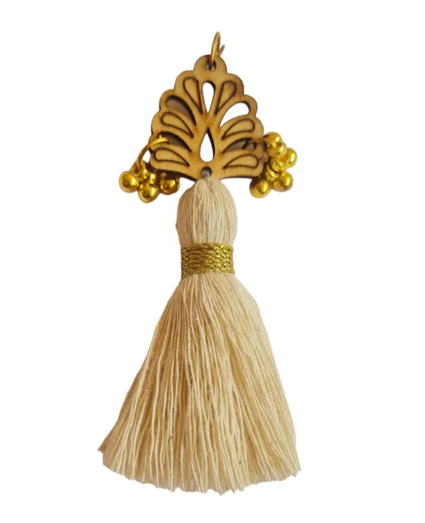 Off-White_Cotton_Handmade_Mini_Tassels_With_Wood_Leaf_&_Ghungroo_,_Pack_Of_10