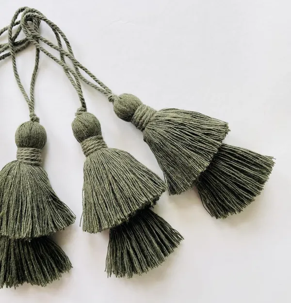 Plain_Long_Handmade_Two-Tier_Cotton_Tassels_(Pack_of_5,_Military_Green)