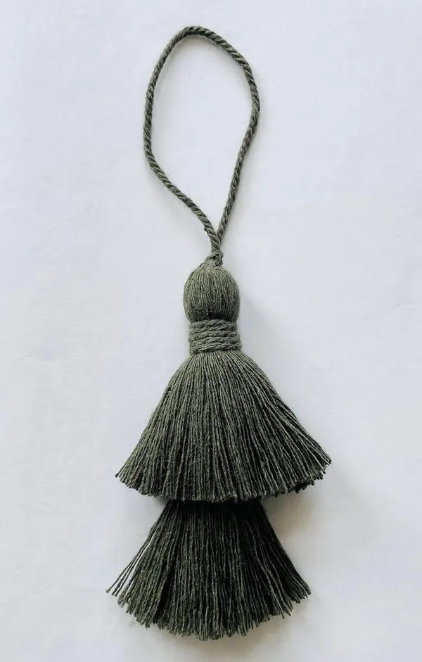 Plain_Long_Handmade_Two-Tier_Cotton_Tassels_(Pack_of_5,_Military_Green)