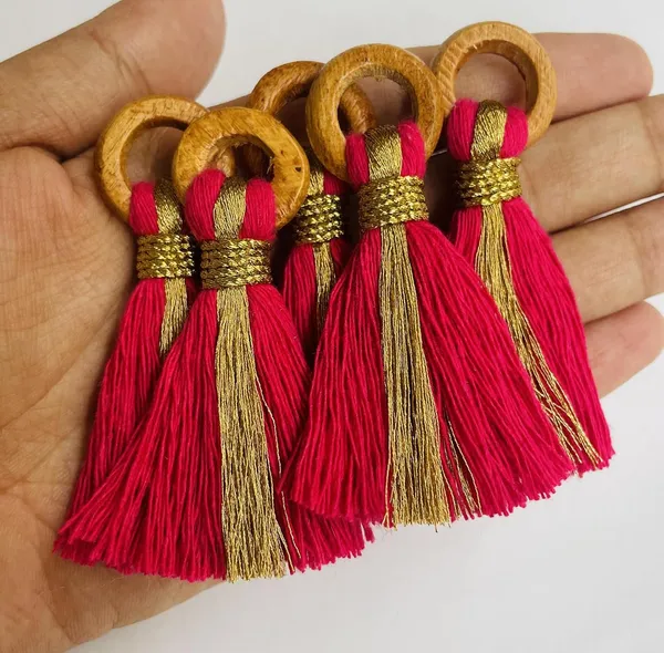 Dark_Pink_Cotton_Handmade_Mini_Tassels_With_Mini_Ring_&_Gold_Zari_,__Pack_Of_10