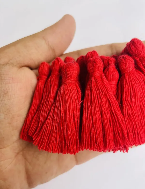 Plain_Solid_Micro_1.5_inch_Cotton_Tassels_for_Saree/Dupatta/Runners_&_DIY_Projects_(Red,_Pack_of_25_pcs)