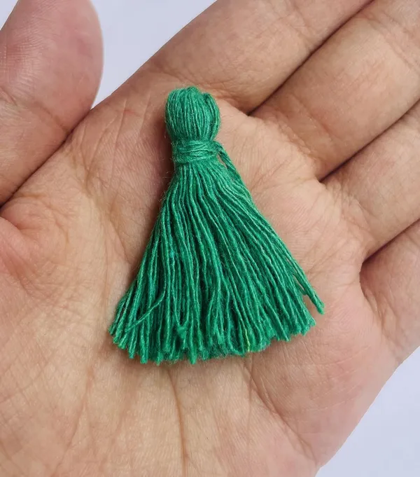 Plain_Solid_Micro_1.5_inch_Cotton_Tassels_for_Saree/Dupatta/Runners_&_DIY_Projects_(Dark_Green_,_Pack_of_25_pcs)