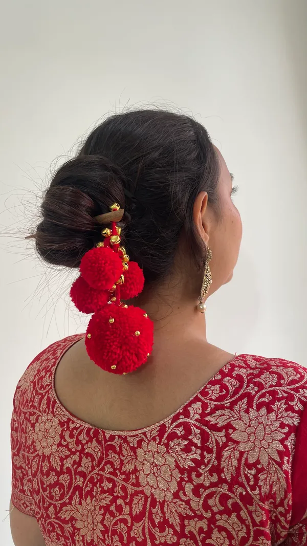 Laali_-_Boho_Festive_Pompom_Bun_Stick_(Pack_of_1)