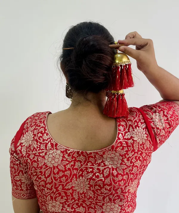 Banno_-_Boho_Festive_Tassel_Bun_Stick_(Pack_of_1)