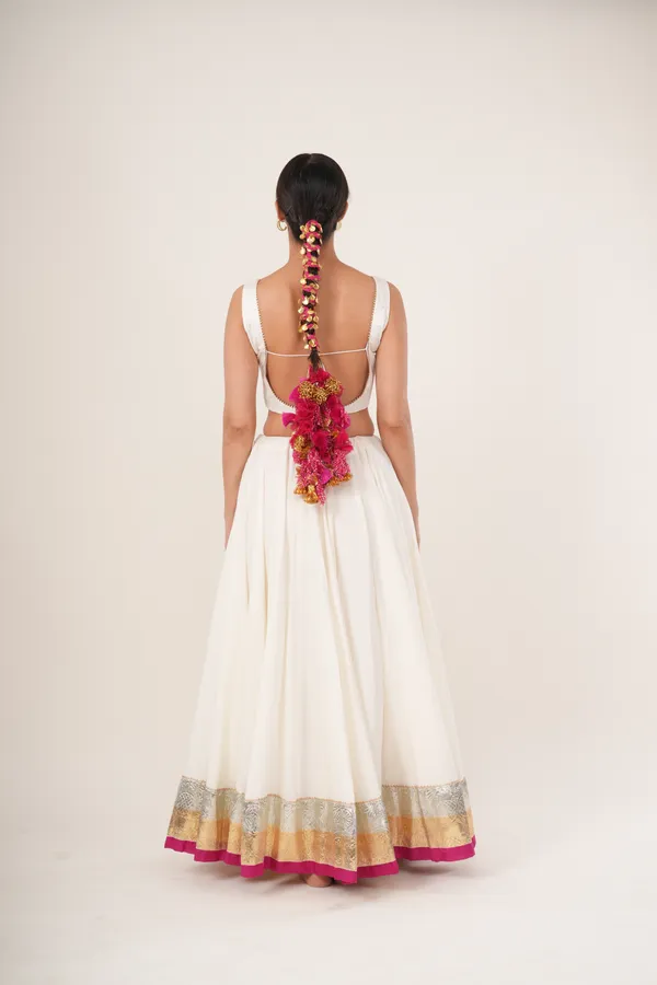 Bubbli_-_Wedding_Parandi