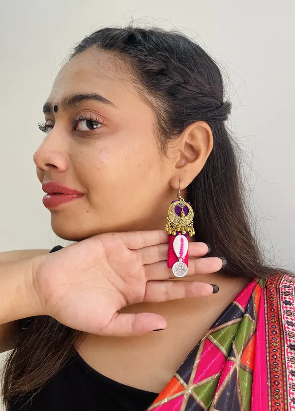 Gauri_Earrings_(One_Pair)