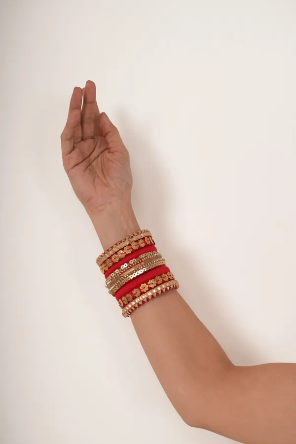 Laajo_-_Stack_of_14_bangles_(for_both_hands)