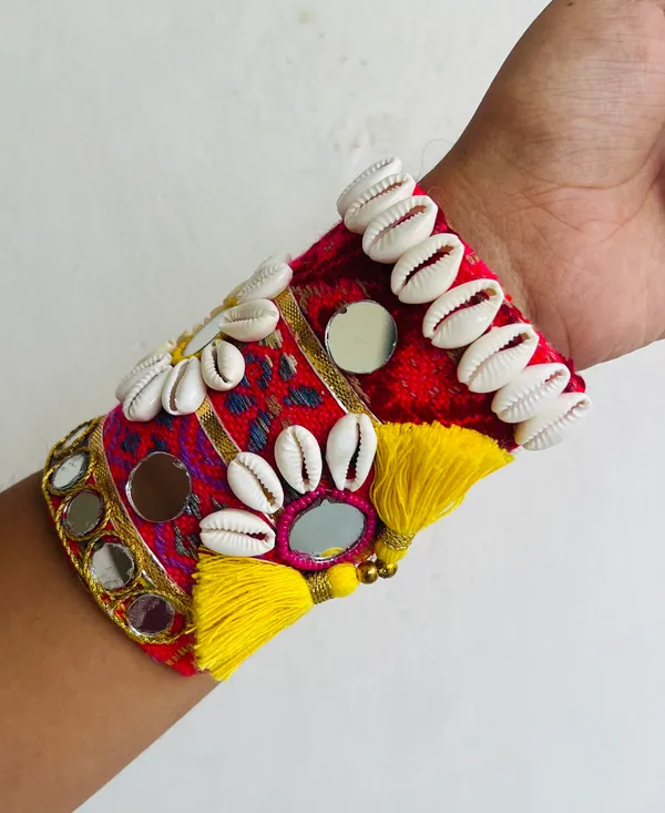 Mahi_-_Adjustable_Boho_Handcuff