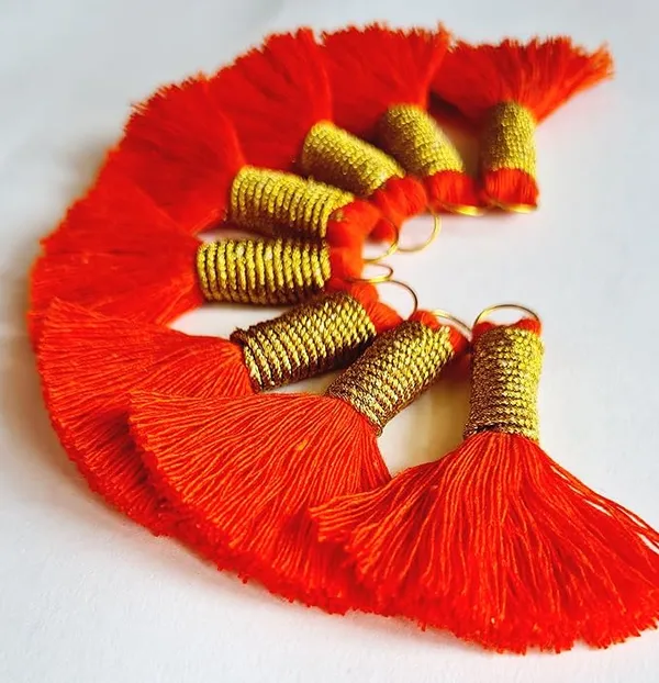 Mini_Cotton_Handmade_Tassels_With_Zari_Winding,_Pack_Of_10_(Orange)