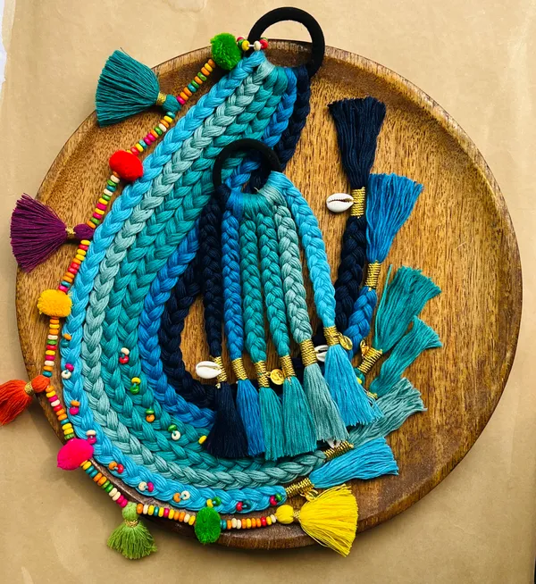 Mom_&_daughter_HairStrings_Combo_(Blue)