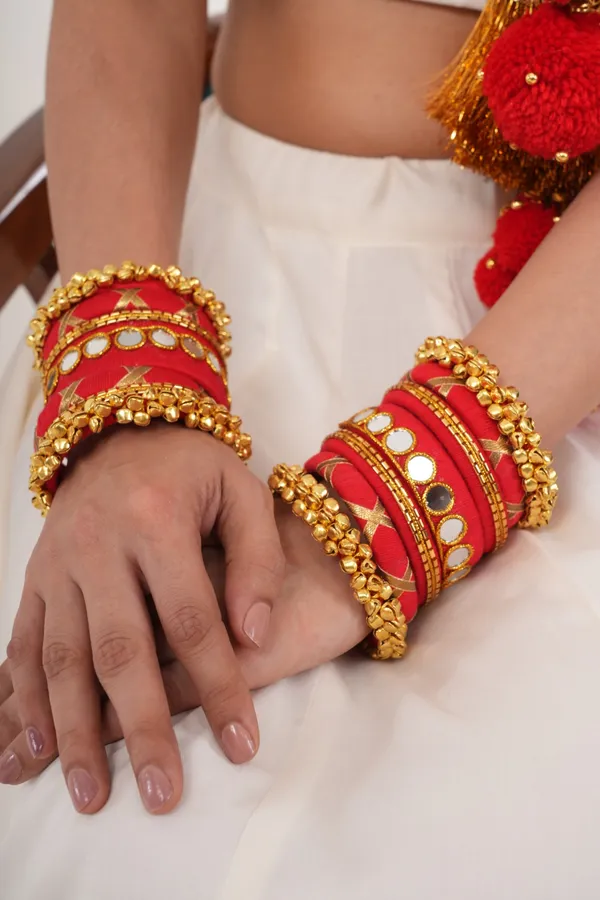 Navya_-_Stack_of_14_bangles_(for_both_hands)