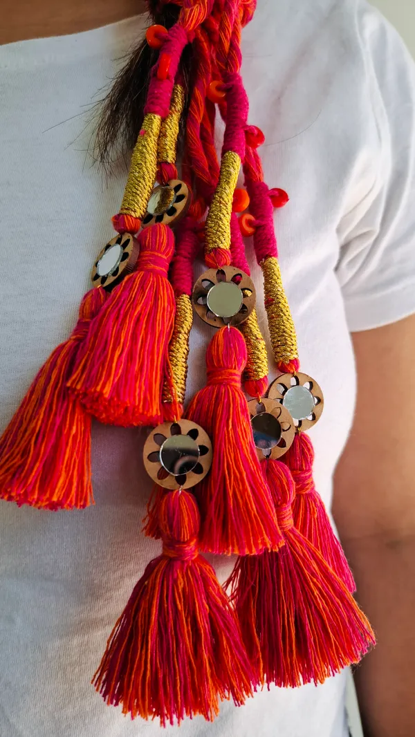 Neelima_-_Boho_Hnadmade_Parandi_(Dual_Rani_&_Orange_-Pack_of_1)
