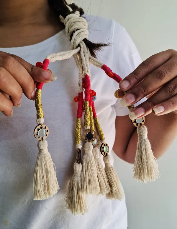 Neelima_-_Boho_Hnadmade_Parandi_(Off_white_-Pack_of_1)