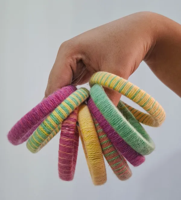 Phagun_-_Hnadmade_Bangles_(Stack_of_8)