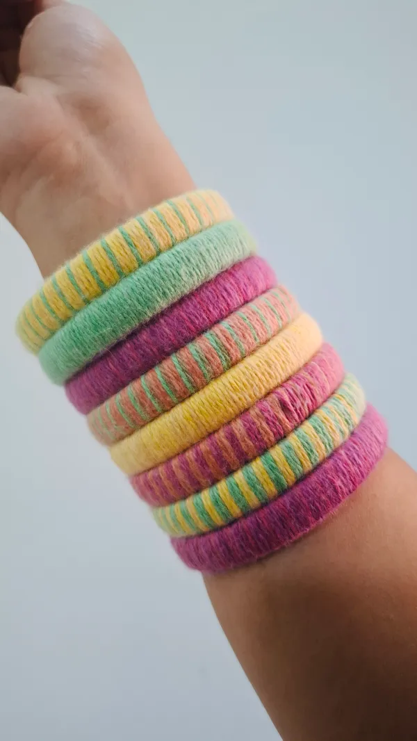 Phagun_-_Hnadmade_Bangles_(Stack_of_8)