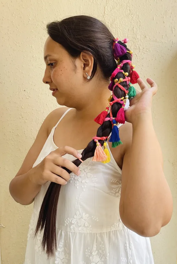 Rangoli-_Hair_Braid_with_Tassels_(Multicolor)_(Pack_of_1)