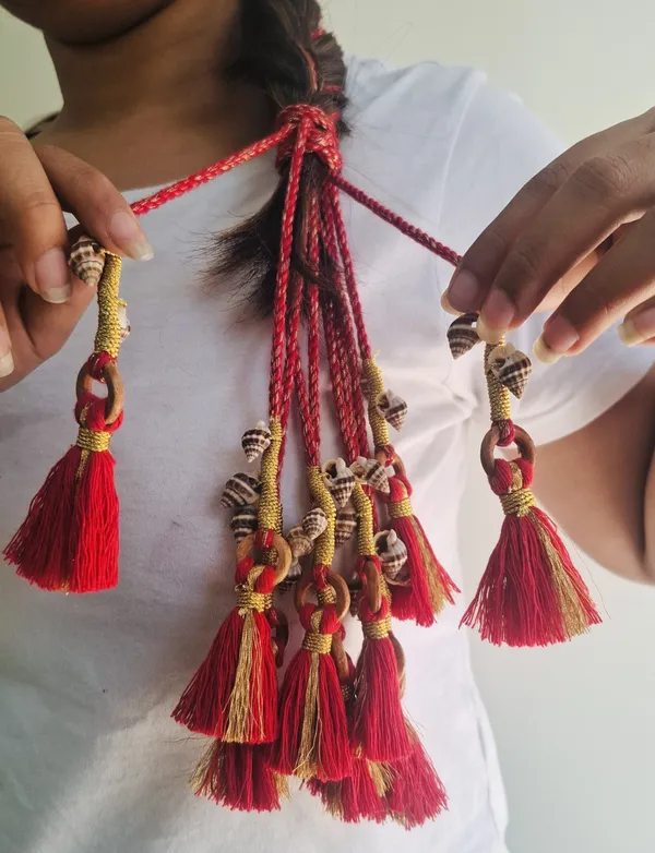 Shankh_-_Red_Boho_Handmade_Parandi_(Pack_of_1)
