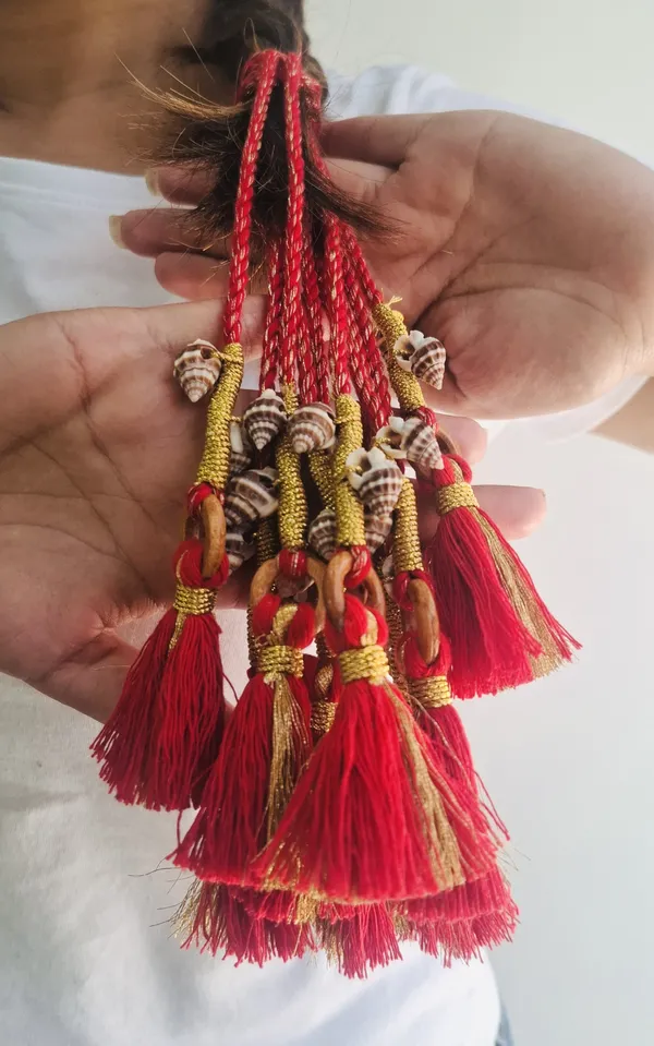 Shankh_-_Red_Boho_Handmade_Parandi_(Pack_of_1)