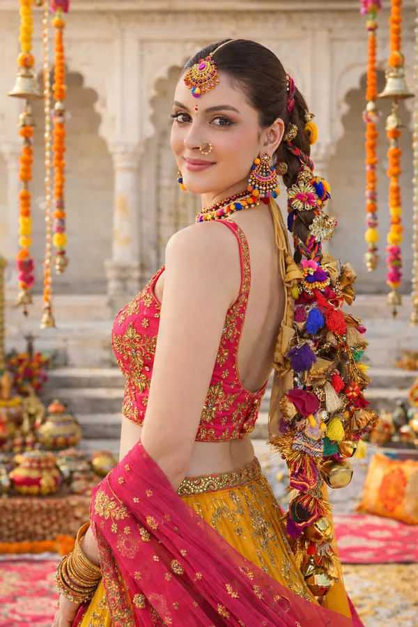 Patakha_Kudi_-_Handmade_Boho_Parandi