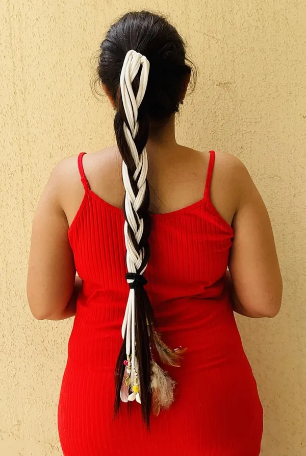 White_Pankh_-_boho_handmade_hair_string_(Full_Length_,_20-22_inch)_(Pack_of_1)