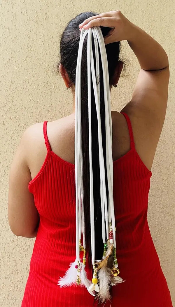White_Pankh_-_boho_handmade_hair_string_(Full_Length_,_20-22_inch)_(Pack_of_1)