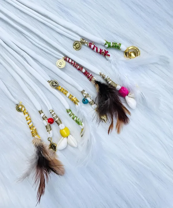 White_Pankh_-_boho_handmade_hair_string_(Full_Length_,_20-22_inch)_(Pack_of_1)