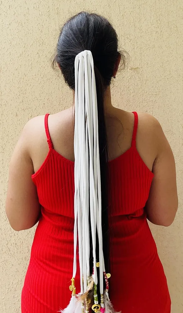 White_Pankh_-_boho_handmade_hair_string_(Full_Length_,_20-22_inch)_(Pack_of_1)
