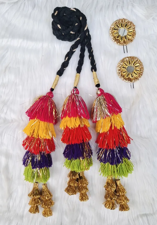 Desi_Jalwa_-_Boho_Handmade_Parandi_with_2_brooches