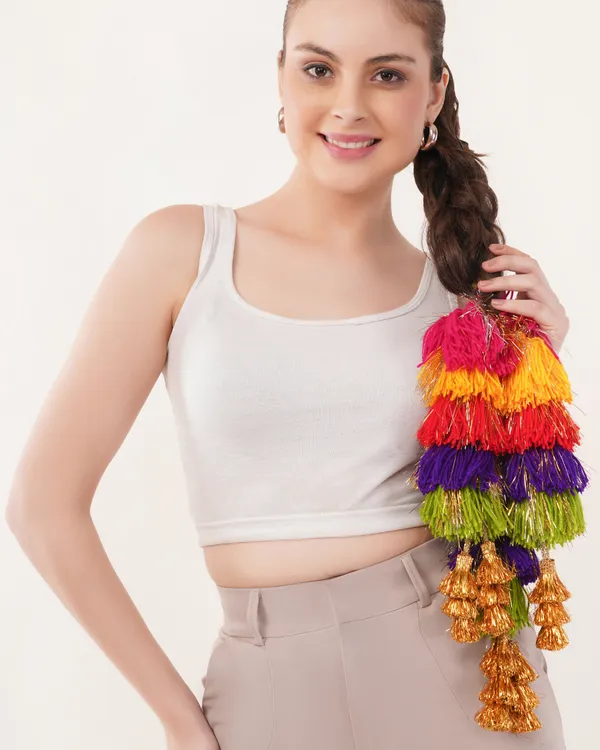 Desi_Jalwa_-_Boho_Handmade_Parandi_with_2_brooches